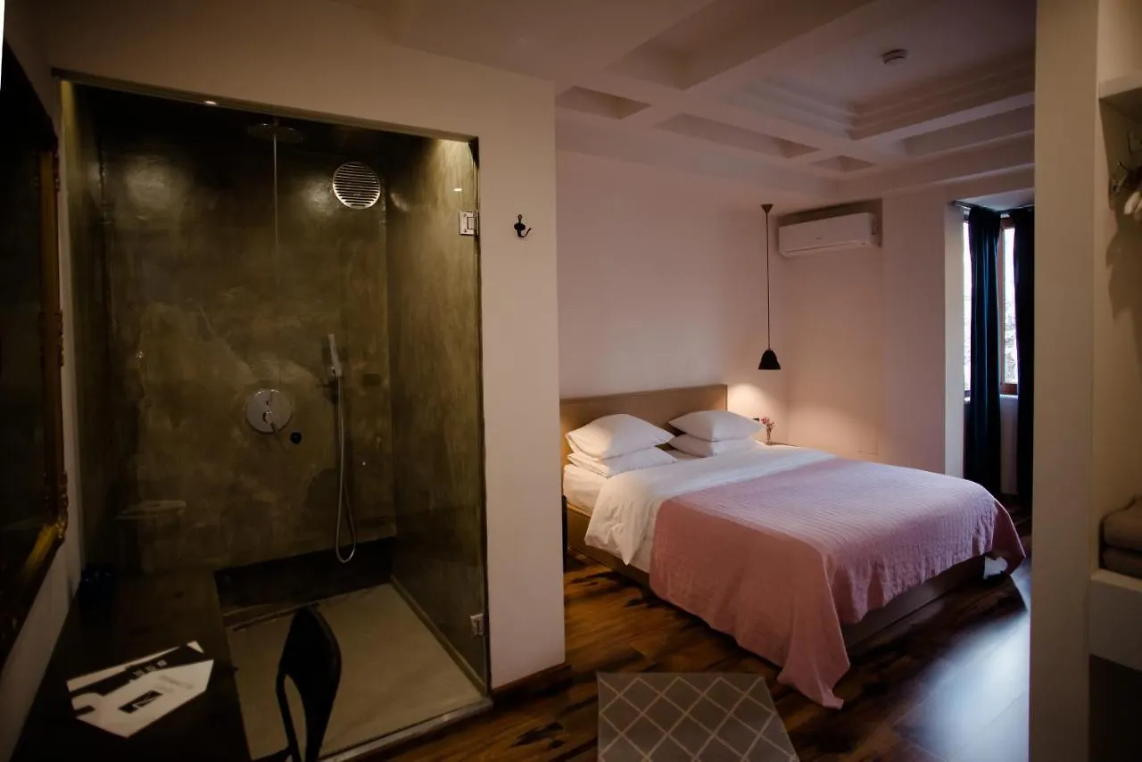 7Seven Hotel 科尔察 3*,  阿尔巴尼亚
